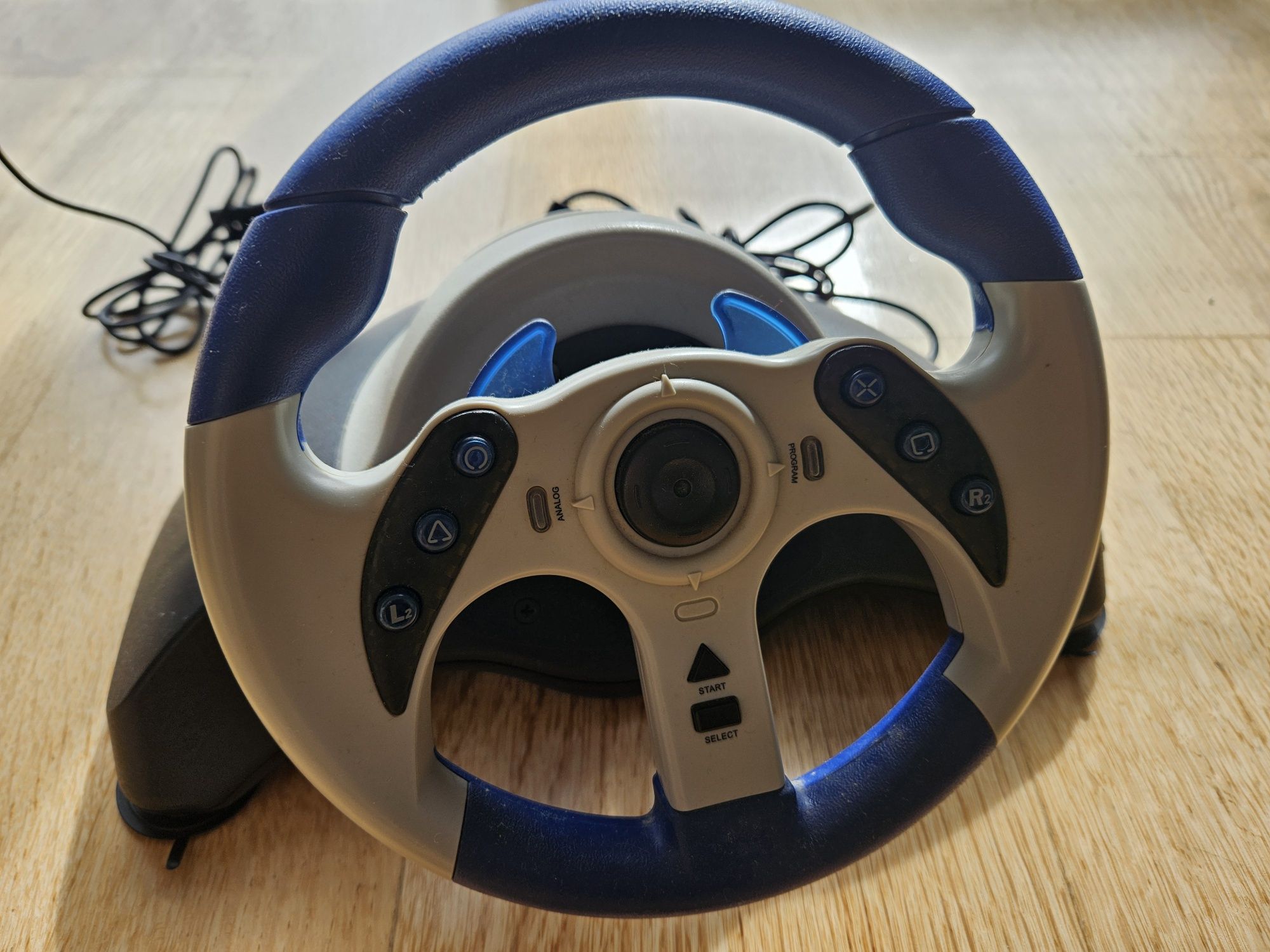 Volante PS2 + Pedais e jogo GT4