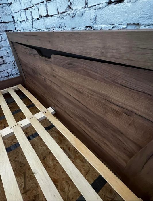 Ліжко 160х200, склад ліжок і матраців