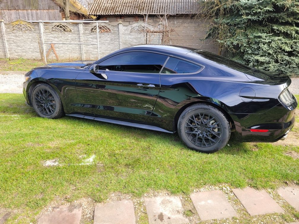 Ford Mustang 3.7