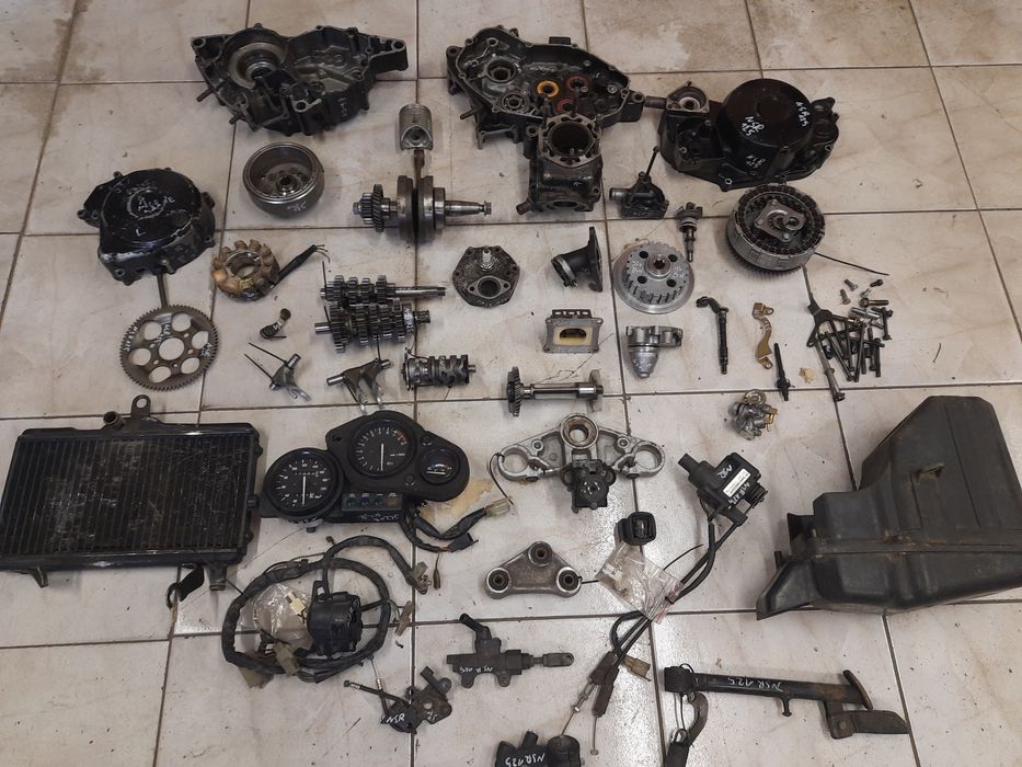 Honda NSR 125 części Jc20 nsr 125 wał licznik tłok skrzynia kapa