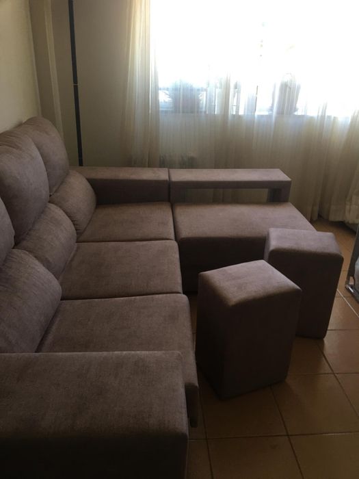 Sofá de canto castanho