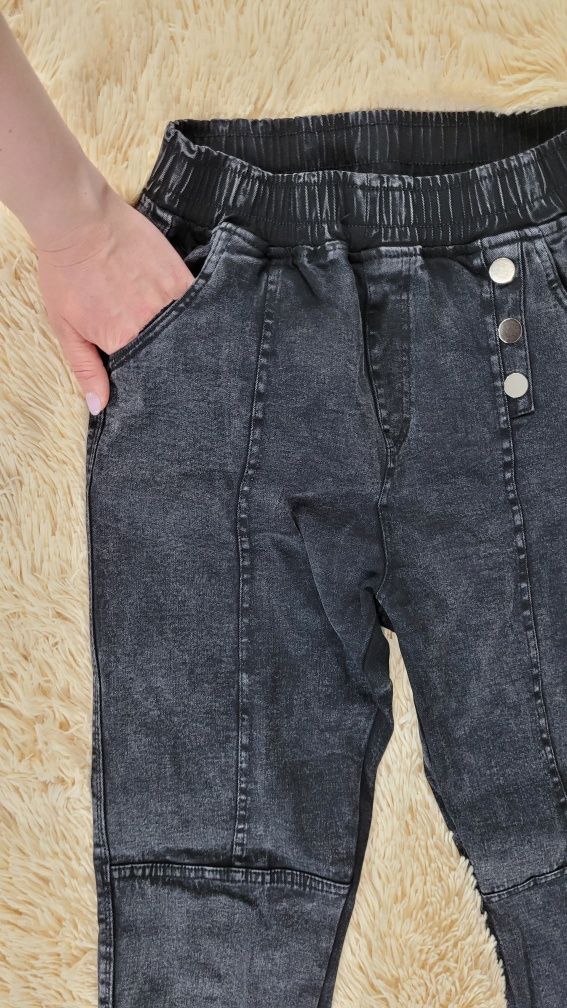 Еластичні жіночі джинси-скінні на резинці розмір L