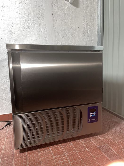 Abatedor de temperatura SAMAREF GELATO - PO6V PL ( semi novo )