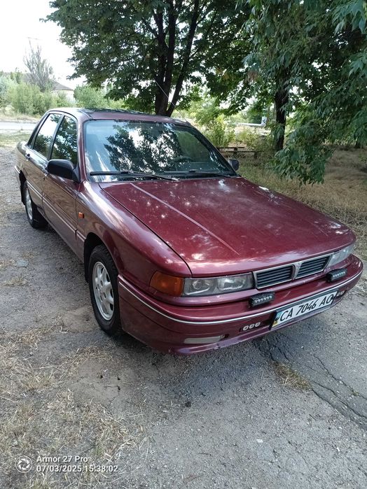 Продам Mitsubishi Galant 1992