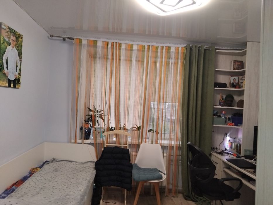 Продаж двокімнатної квартири в гуртожитку вул. Одеська