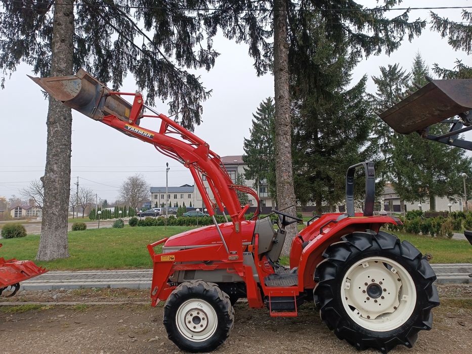 Японський мінітрактор.Трактор Янмар.