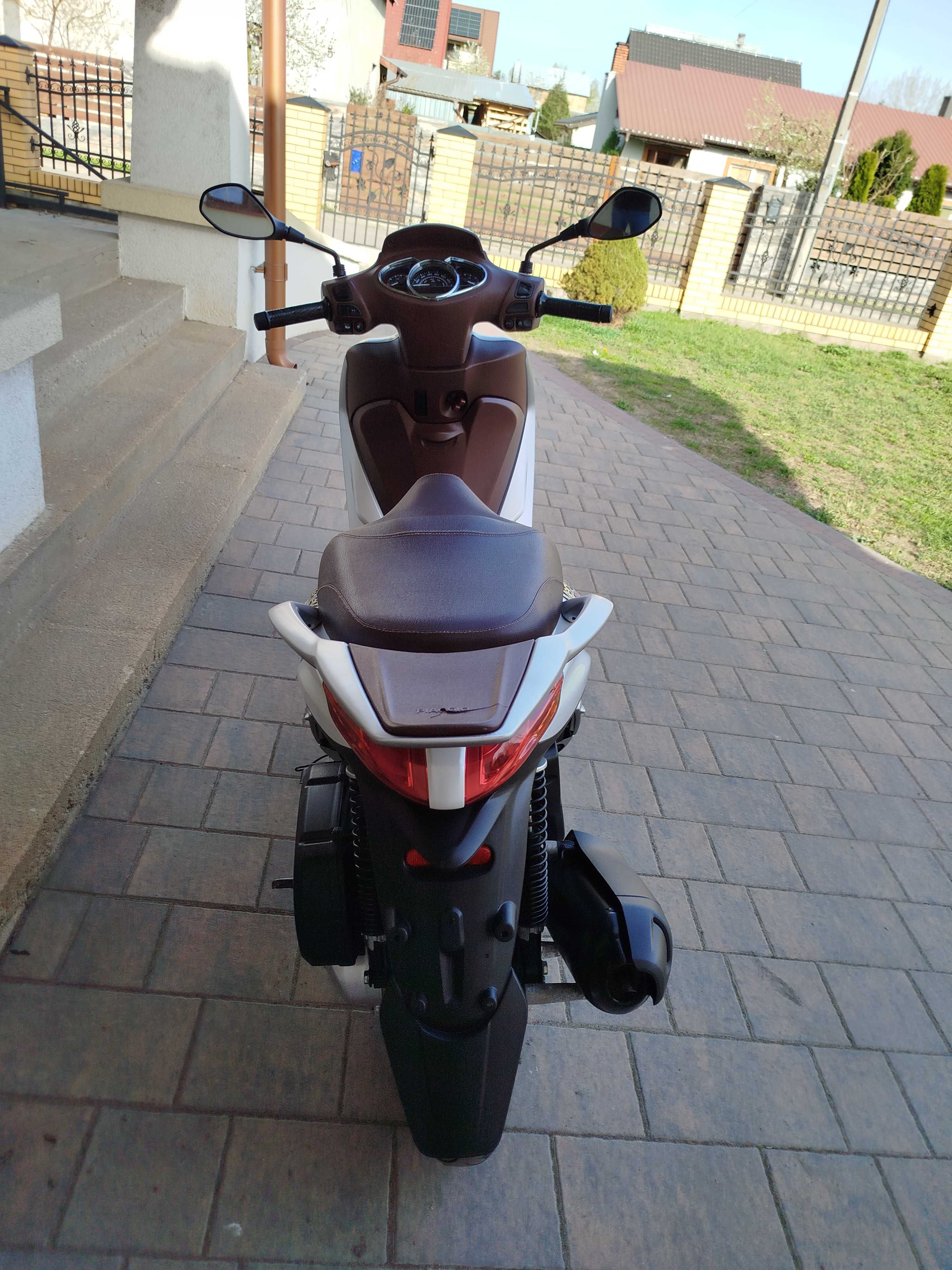 Piaggio Medley 125, rok2019,