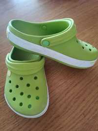 Klapki Crocs j2 33-34