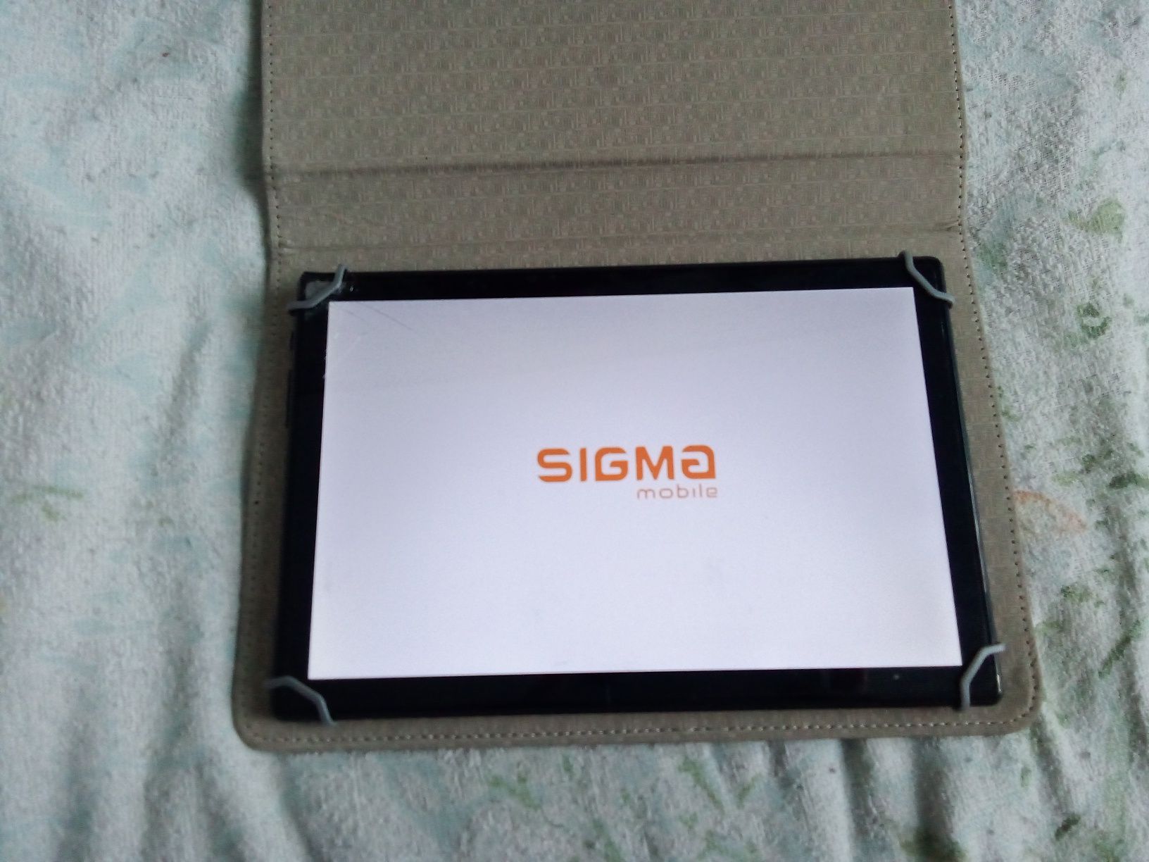 Планшет SIGMA пол екрана работает пол нет