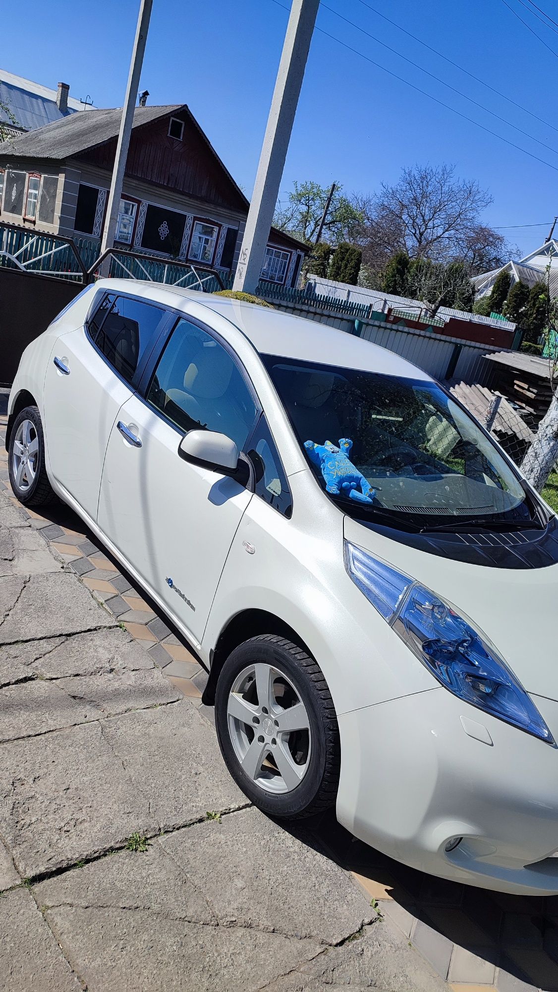 Авто Nissan Lief