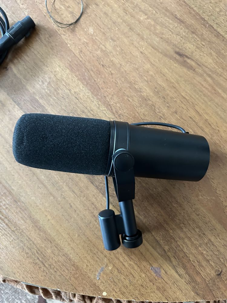 Студійний динамічний мікрофон Shure SM7b