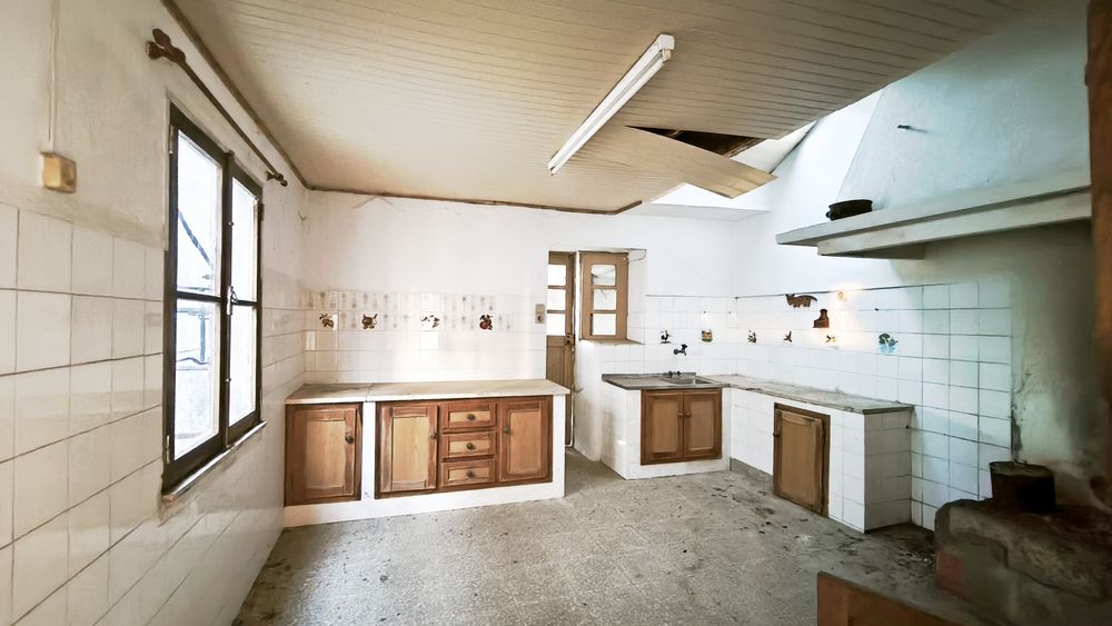 Casa em Pedra para Restauro em Vila Franca  Viana do Castelo