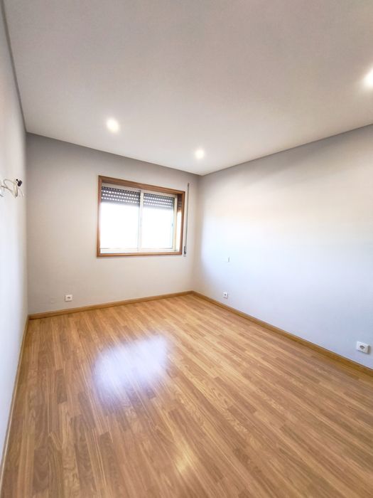 Apartamento T2 em Condomínio Privado – Localização Premium Grijó