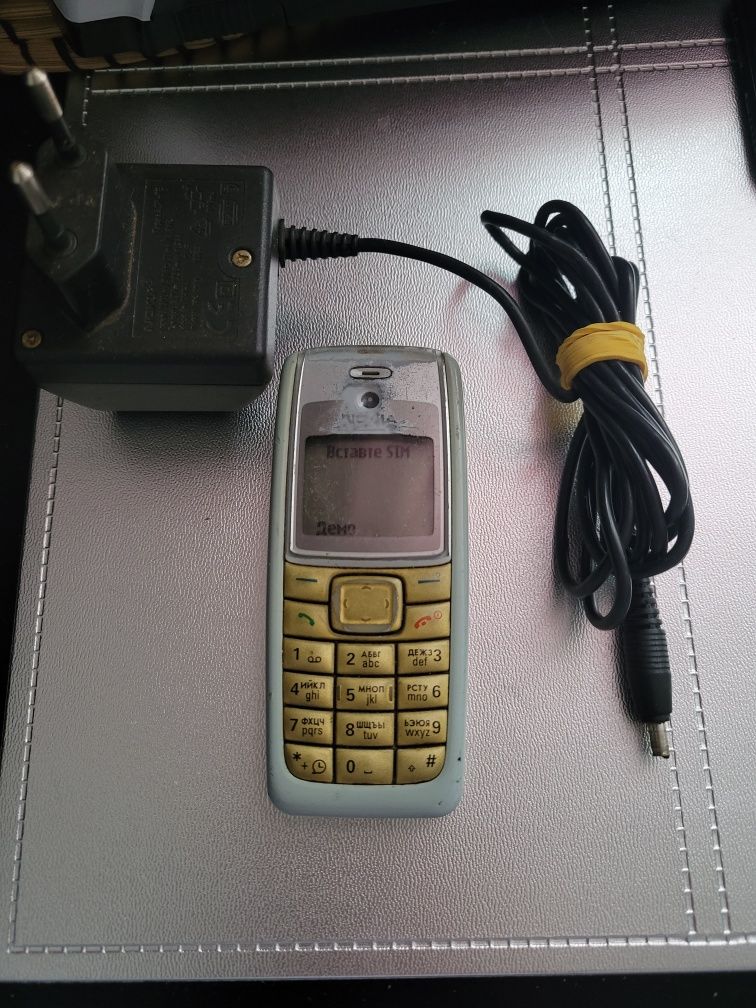 Робочий nokia 1112 кнопковий кнопочный мобильный мобільний телефон нок