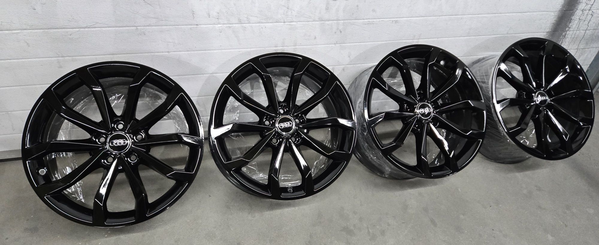 18 5x112 OEM Audi a3 a4 b7 b8 b9 a5 a6 c6 c7 c8 Q3 Q5 po renowacji