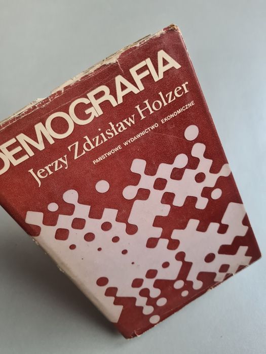 Demografia - Jerzy Zdzisław Holzer