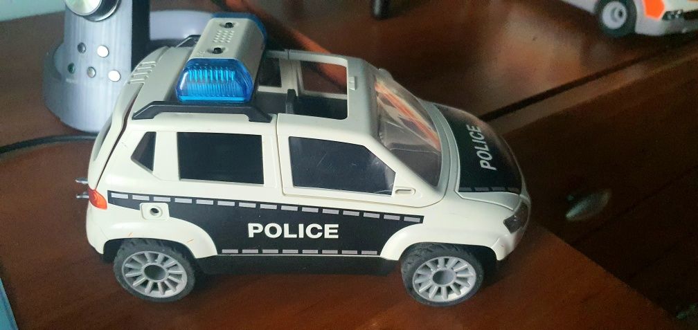 Autko policja playmobil