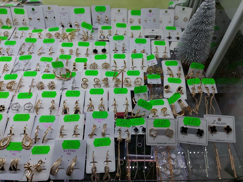 Ван Кліф,Van Cleef, медичне золото, Ван клиф прикраси, браслети, сереж