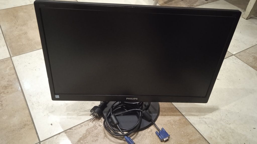 Full HD Монітор 22"  Philips  223v5l 226v4l (DVI+VGA) 1920x1080