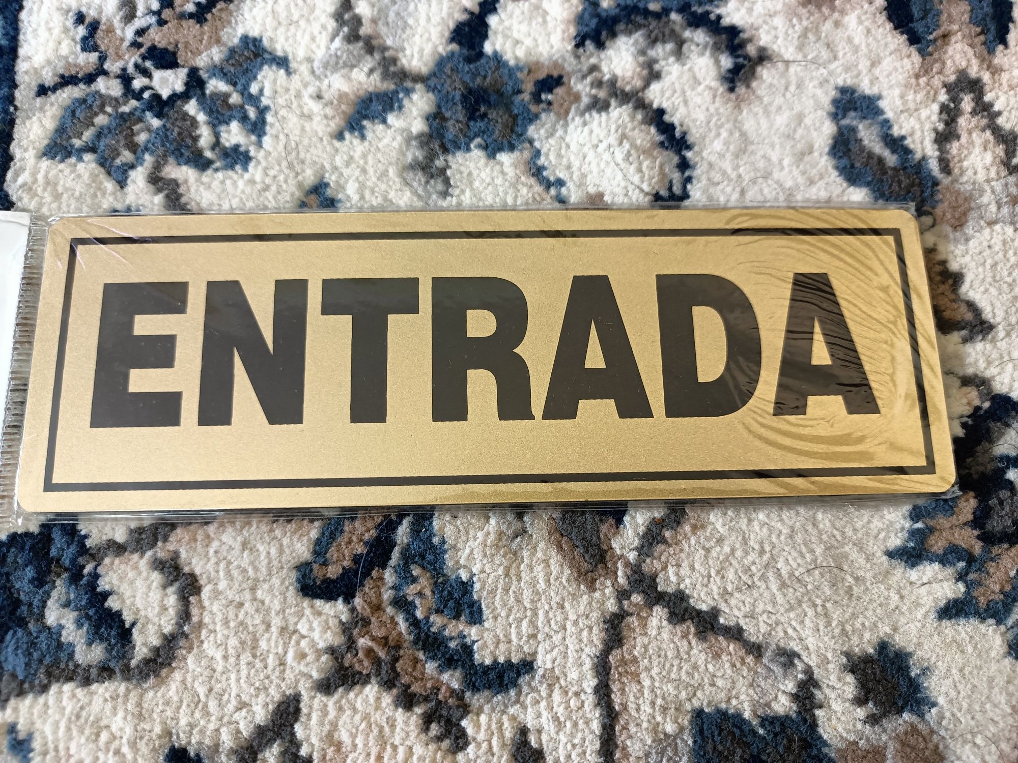 Cestos do armazenamento, suporte telemóvel, modem ADSL