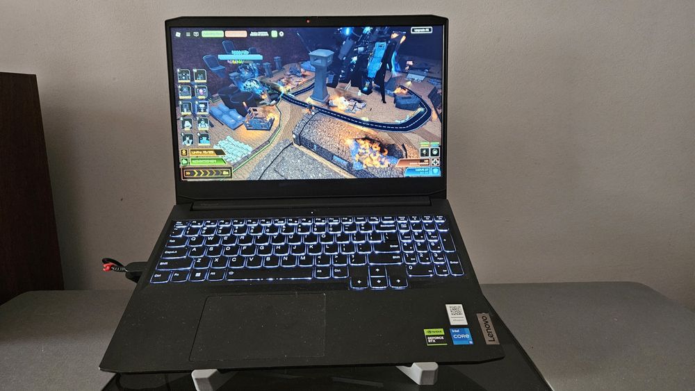 Laptop Lenowo Ideapad gam3