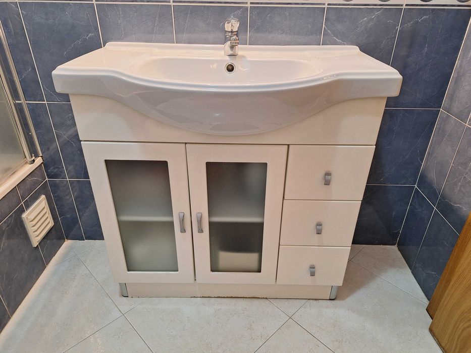 Lavatório casa de banho + espelho