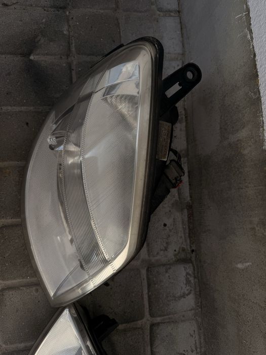 Фари Сітроен Берлінго Пежо Партнер оригінал права ліва Berlingo Partne