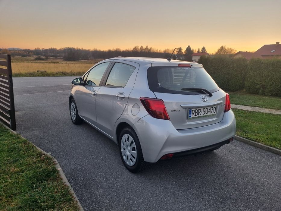 Toyota Yaris 1.3 benzyna 56400 km.