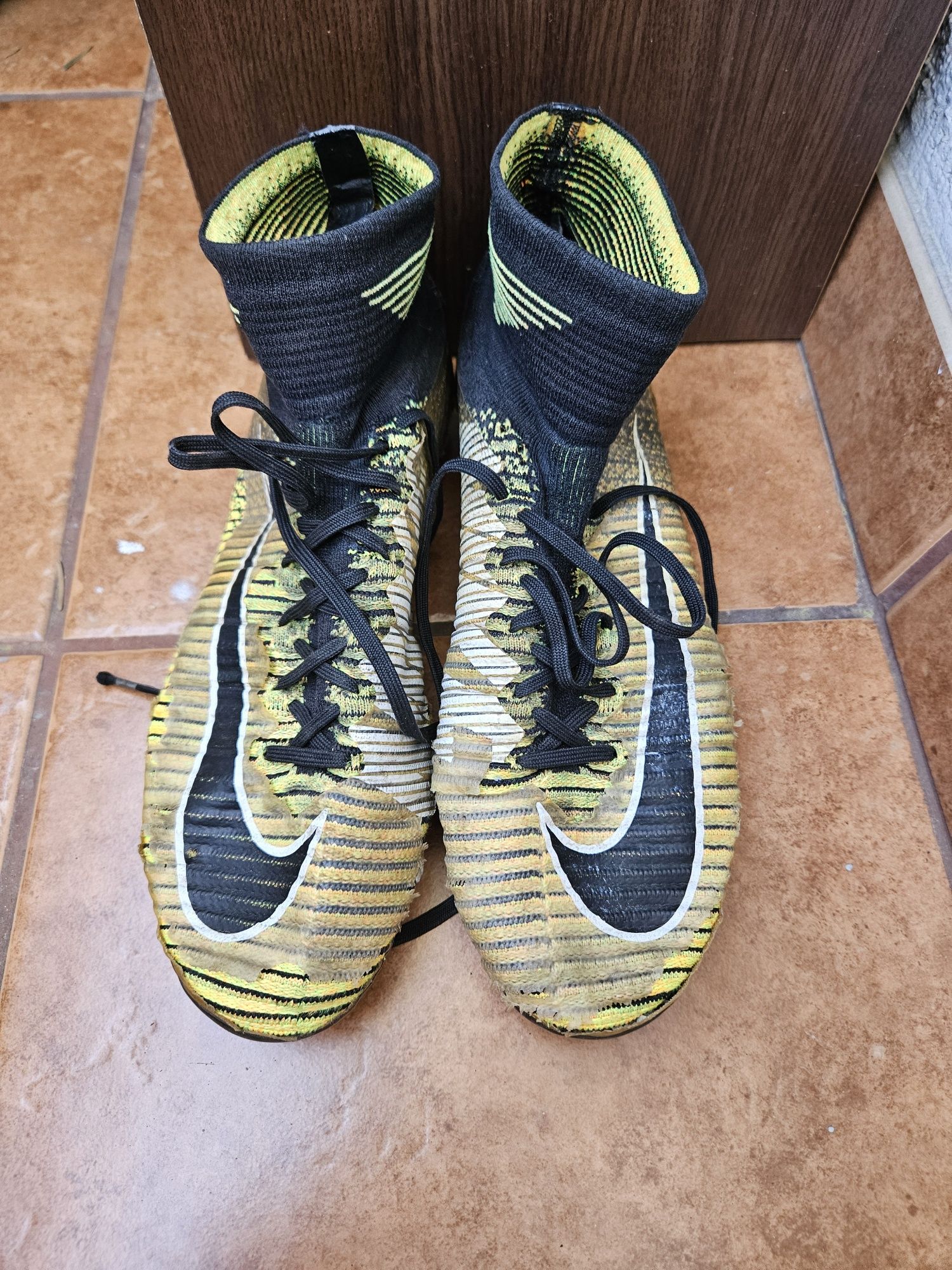 Nike vapor/superfly rozmiar 43