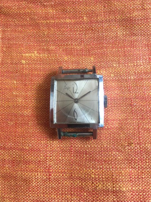 Годинник наручний "Луч"