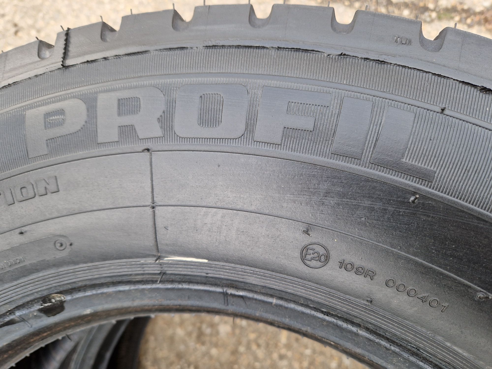 Opona ciężarowa 215/75R17,5 PROFIL Napęd Wysoka jakość!