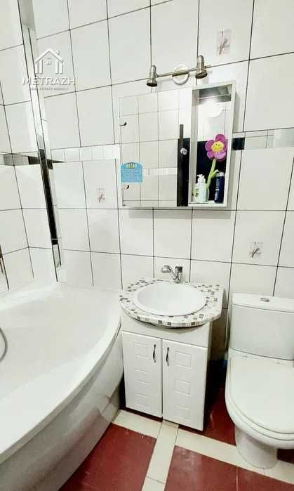 Продам 1 к. квартиру 54 м2 ЖК на Гагарина Жилстрой-2 метро Спортивная
