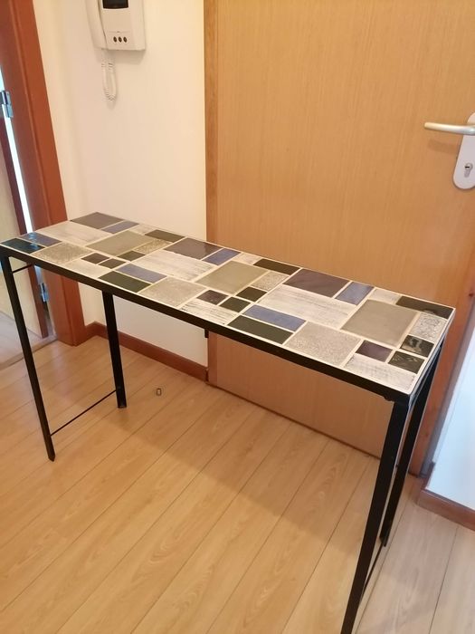 Consola AREA® tampo azulejos