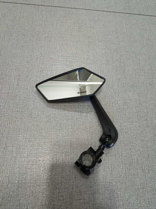 Lewy Lusterko rowerowe i hulajnoga elektryczna