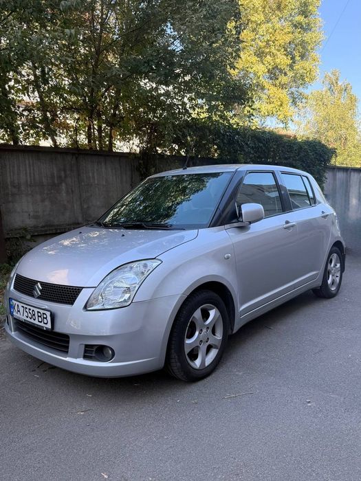 Suzuki swift Сузукі свіфт