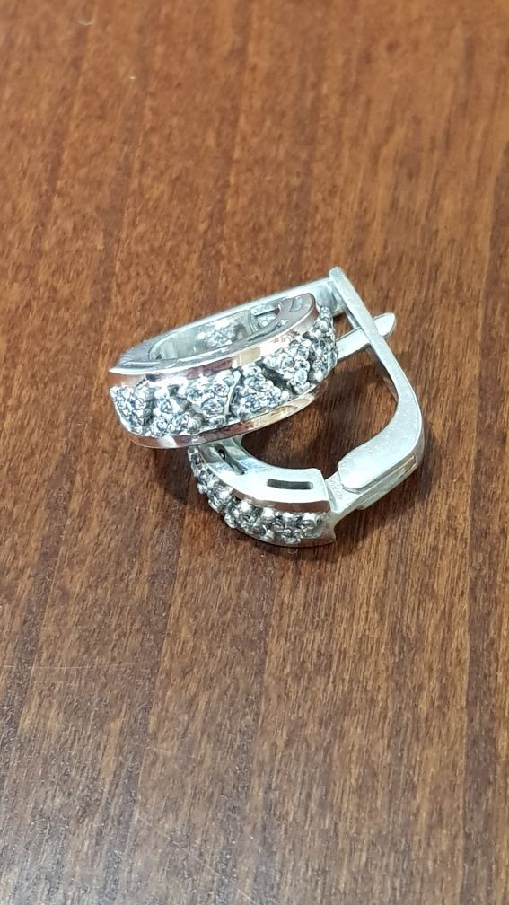 Сережки серебряные с золотыми вставками