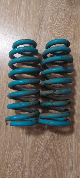 Пружини передні Dobinsons C-43-192 на Mitsubishi L200