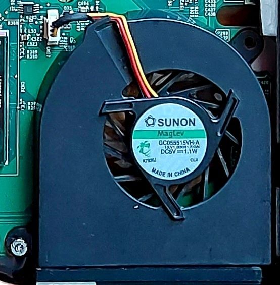 Wentylator do laptopa ESPRIMO Mobile V5515 V5535 V5555