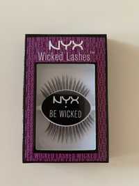 Nyx Wicked lashes WL10 Frisky