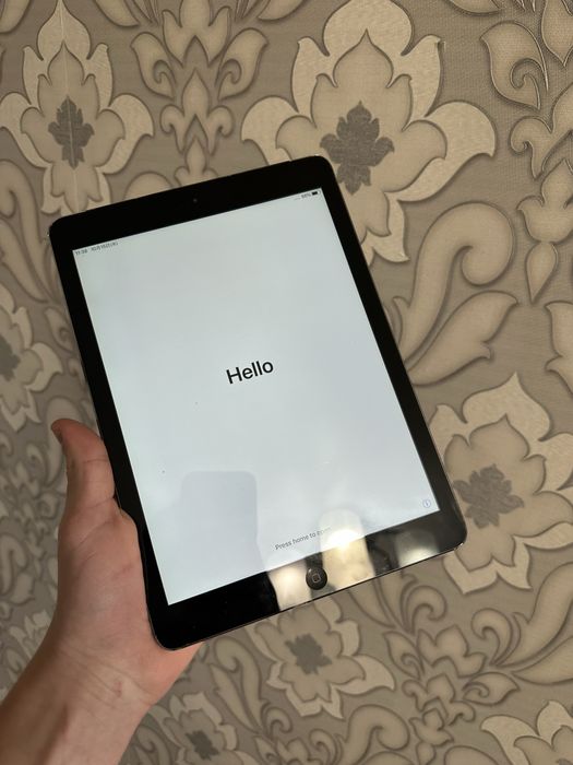 Ipad  air 1 чорний.