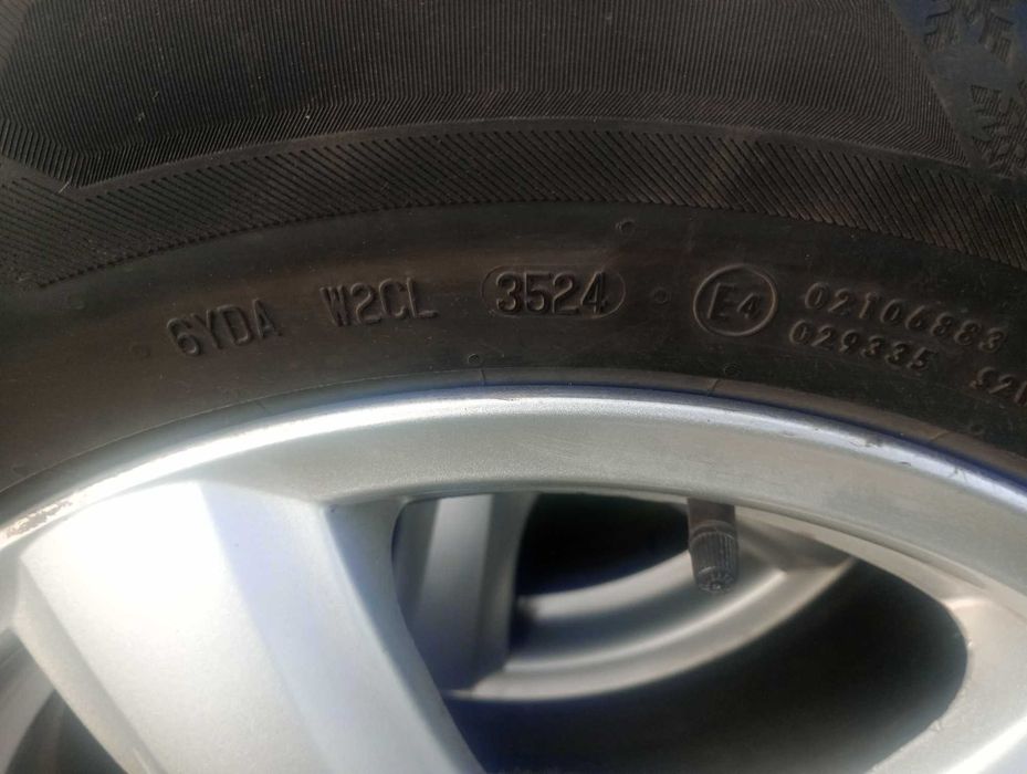 Opony 215/70 16 z felgami Hyundai ix35