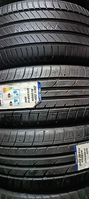 Pneus  225/45/18