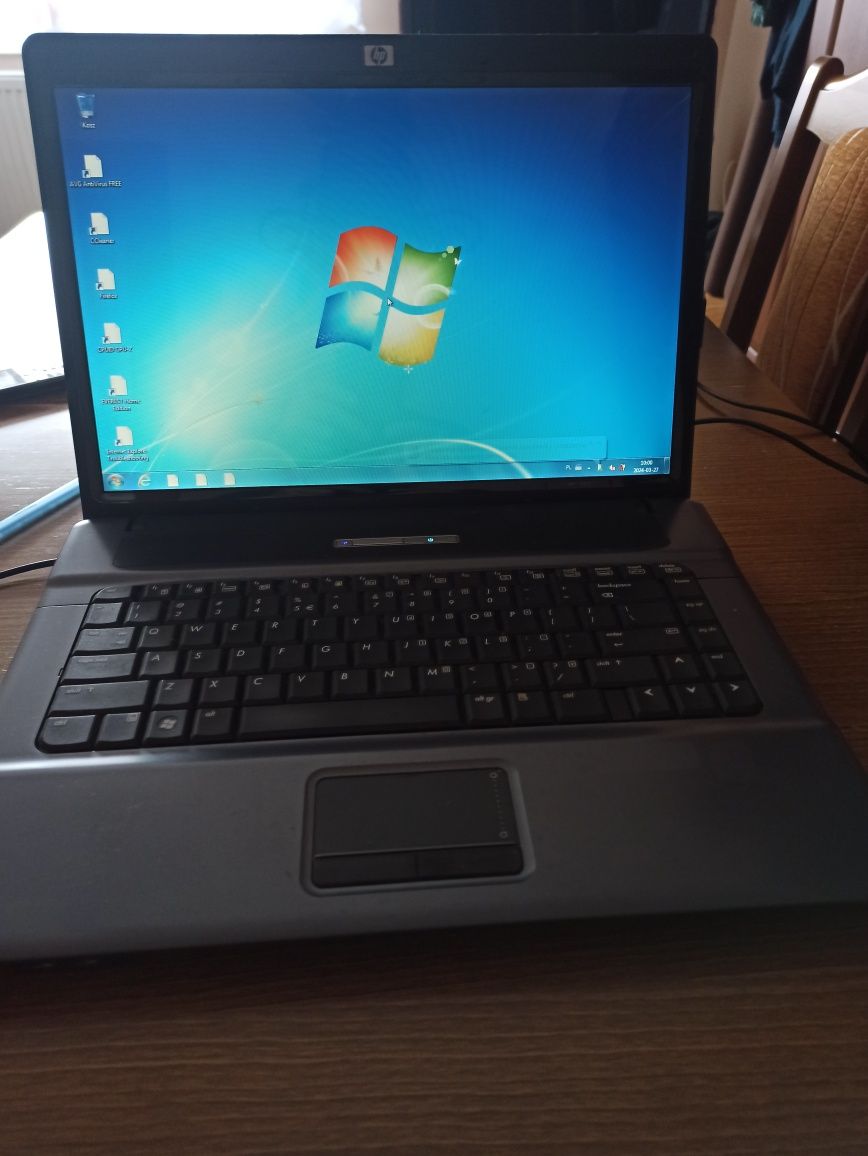 Laptop hp 550 z ładowarką