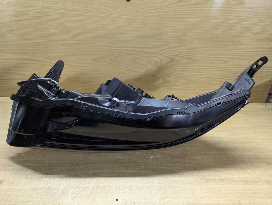 Фара ліва Nissan Ariya USA