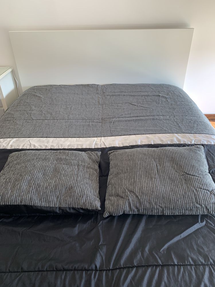 Texteis de Cama de Casal: Adredom, Capas , Colchas, lencois .