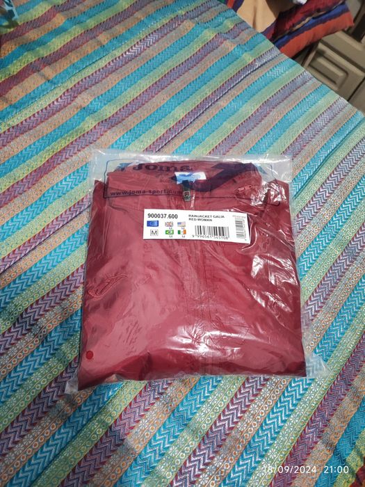 Joma Galia running Casaco/Capa de chuva c/etiquetas a estrear.