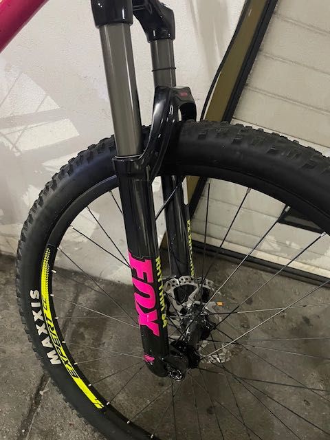 Bicicleta btt suspençao total Mérida