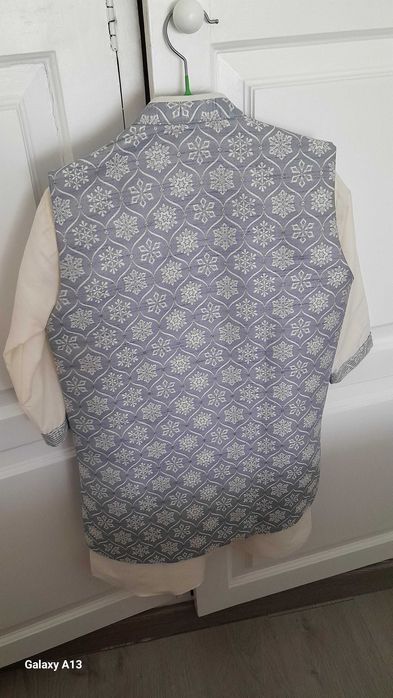 Fato criança, rapaz, ideal para celebração hindu, tamanha 3 anos