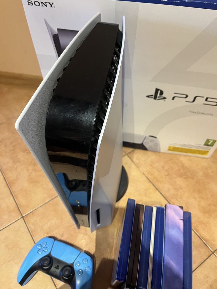 Konsola PlayStation 5 ps5 z napędem i grą
