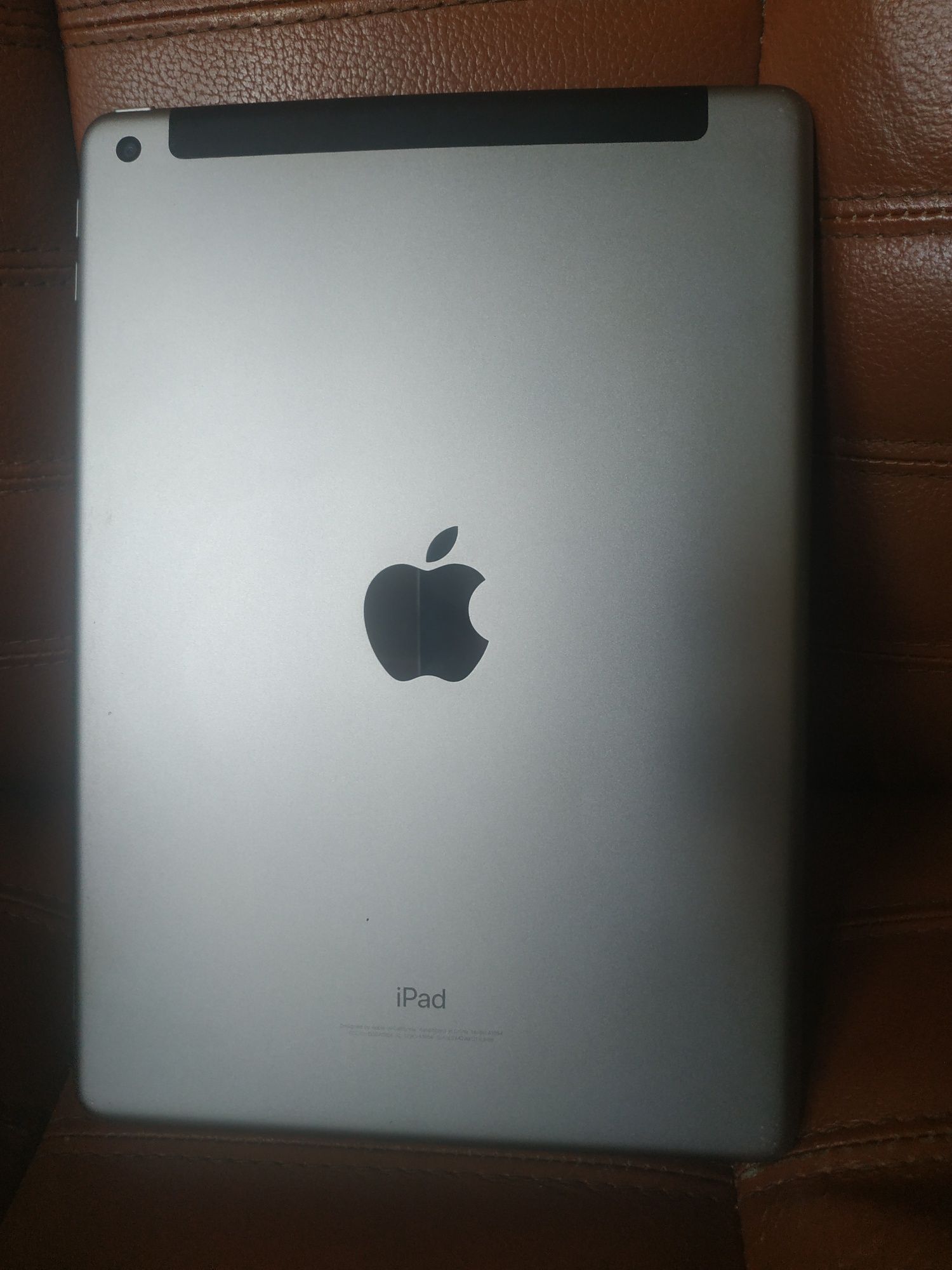 Apple iPad 9.7 2018 A1954 Wi-Fi+LTE 32GB (MR6Y2LL) Space Grey iOS 17.7